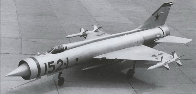 21.04.1961 год - Состоялся первый полет опытного истребителя Е-152/1 ОКБ МиГ, пилот Г.К. Мосолов;

