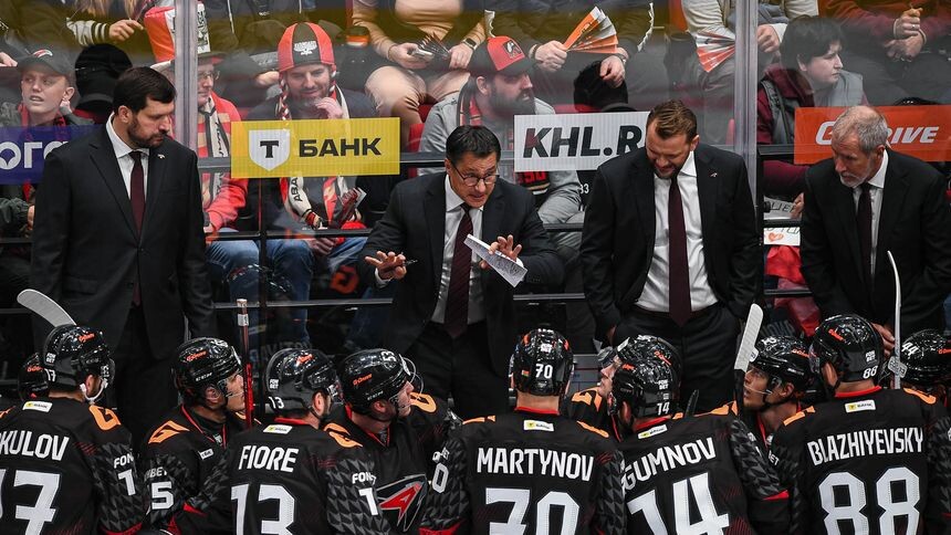 «Авангард» не удержал преимущество и отдал «Локомотиву» третий матч полуфинала