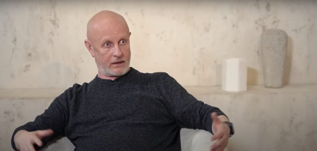 Блогер Пучков хочет обратиться к ругающим жизнь в РФ людям с одним вопросом