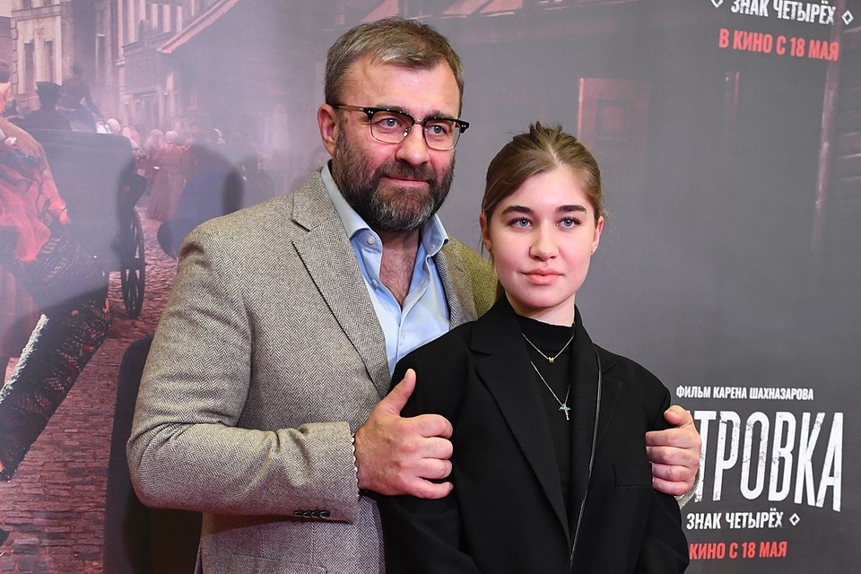    Актер Михаил Пореченков дочерью Марией Михаил ФРОЛОВ
