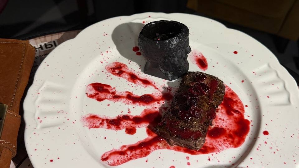 Ни за что не поверите! Но я наконец попробовала те самые Эмоцио-сеты, о которых так долго мечтала