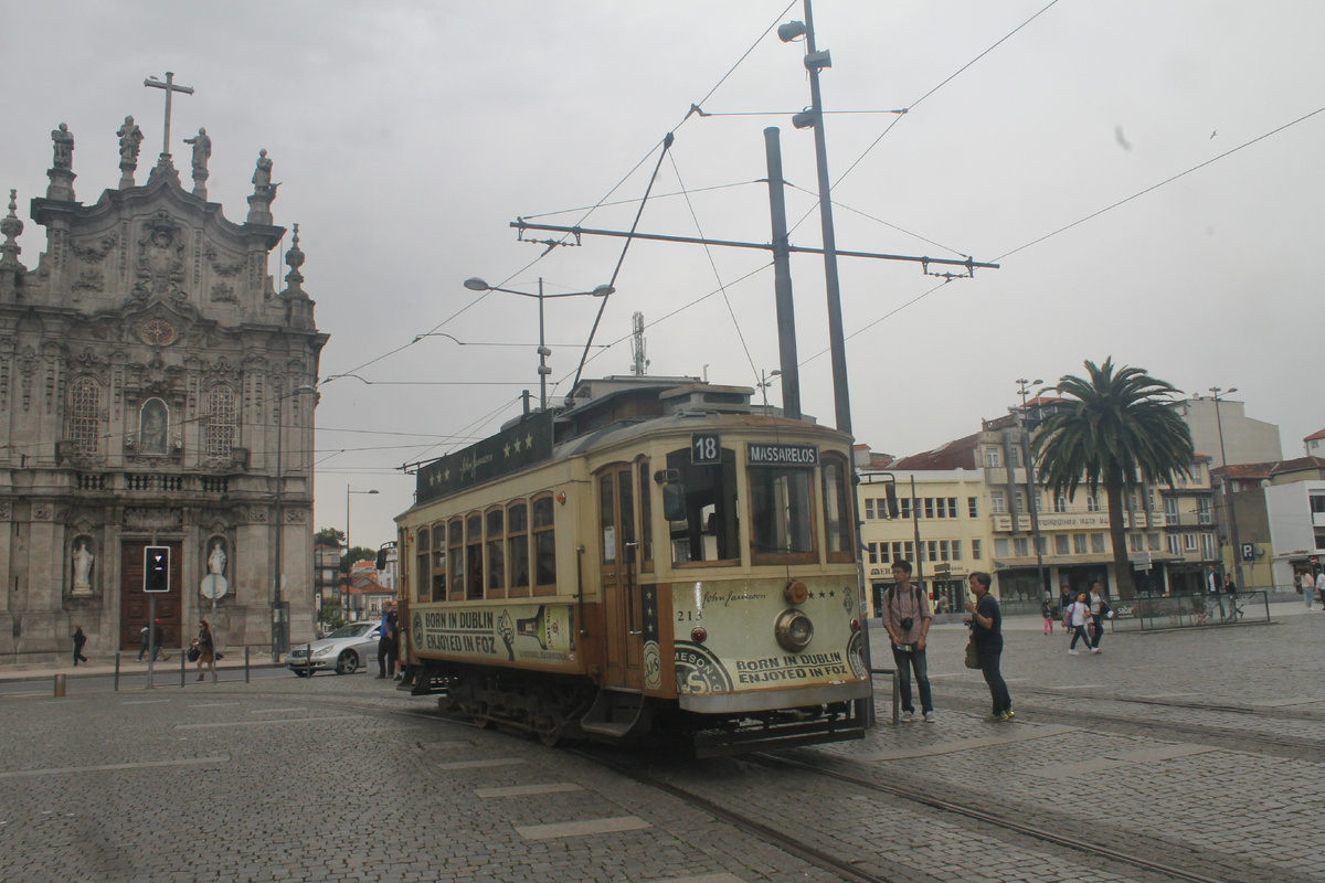 Rua do Cardo, двухосный моторный CCFP/Brill, маршрут № 18