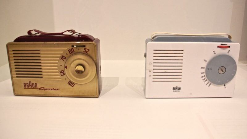 Выставка радиоприёмников Braun — дизайн Дитера Рамса, 1950-е