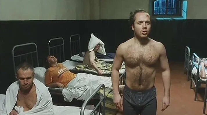 Кадр из фильма "А поутру они проснулись".  Реж. С.Никоненко, кинокомпания "Русский медведь", 2003 г.