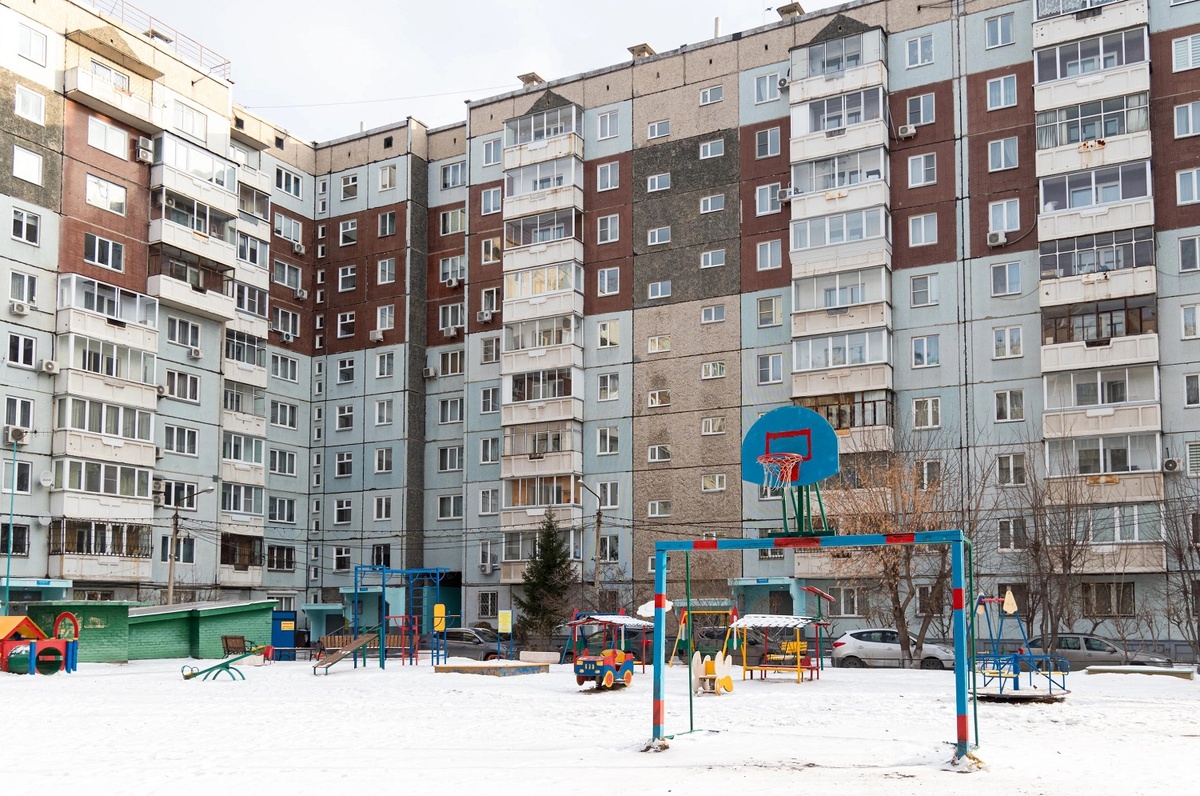 Двор, в котором рос Ваня Дмитриенко. Красноярск