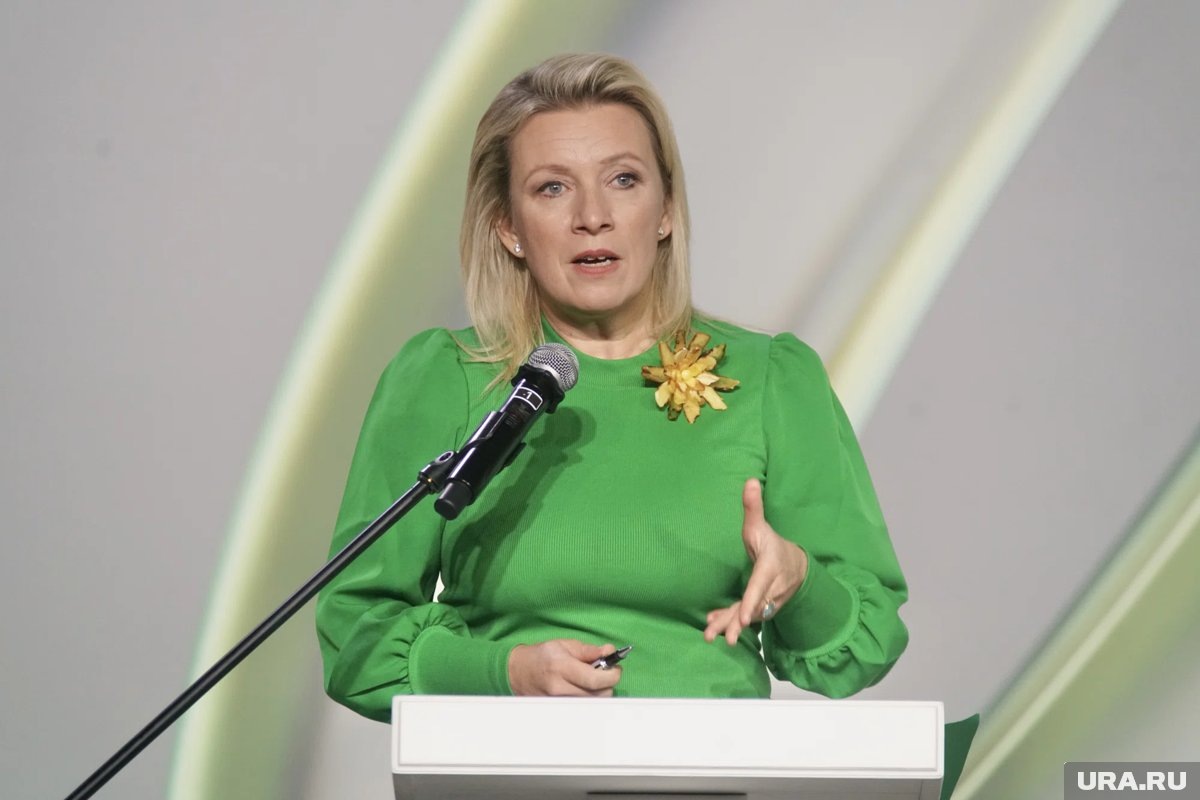     Захарова оценила дебаты Соловьева и Бони с помощью мема