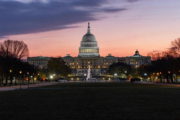 Обложка © Shutterstock / FOTODOM / Traci L. Clever