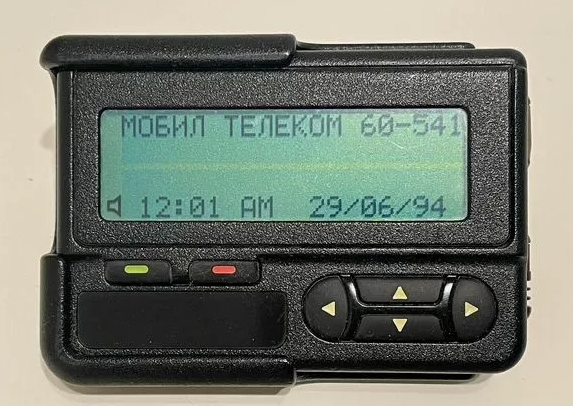 Пейджер «Моторола». Одна из самых любимых мною моделей.