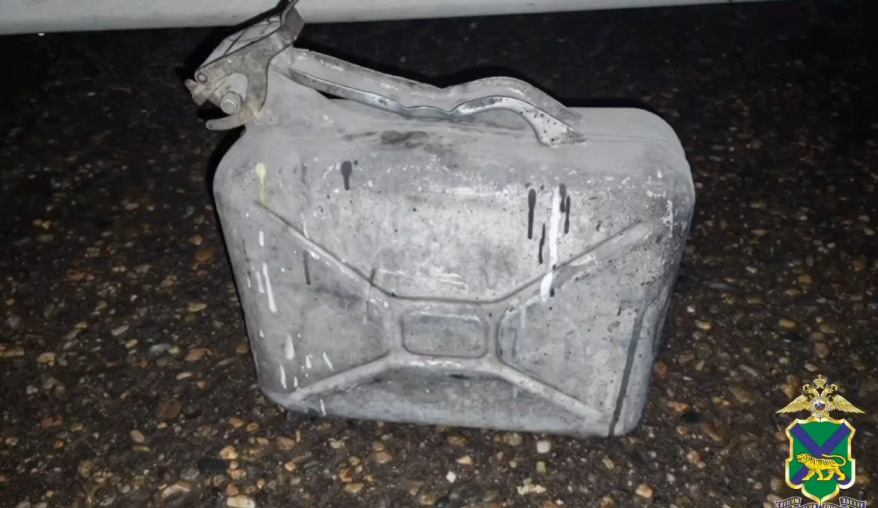 Мужчина спалил тёщин автомобиль в Приморье