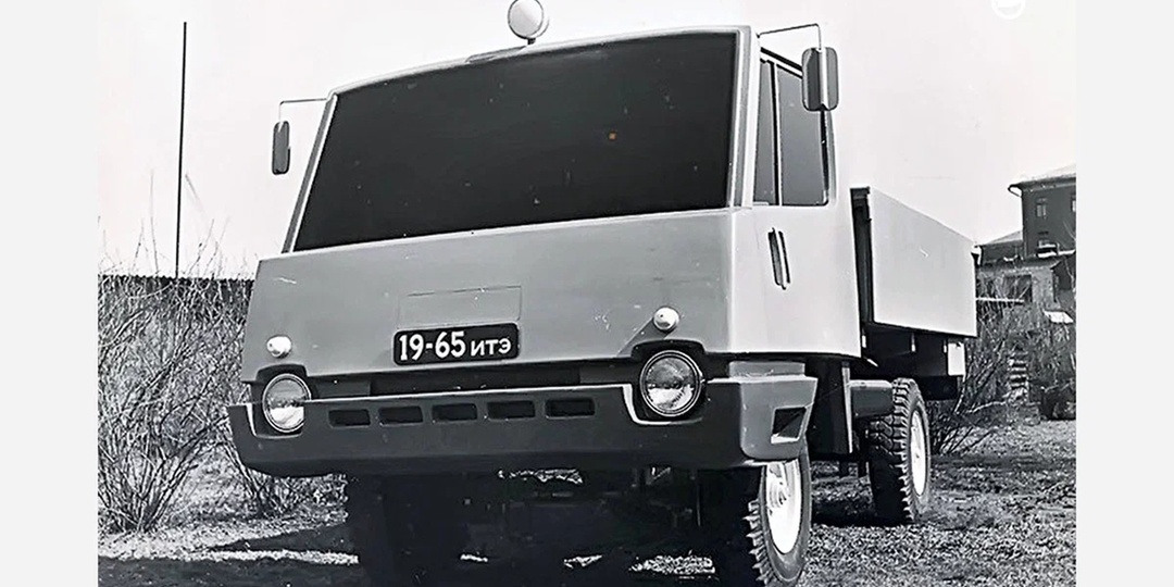 Легче, чем «Буханка»: забытый стеклопластиковый УАЗ, который мог изменить советский автопром