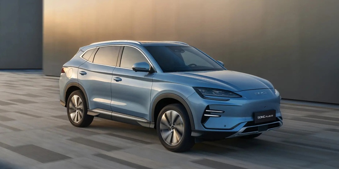 Китай продаёт миру, но не себе: внутренние продажи падают, а поставки по всему миру взлетают — в чем причина краха