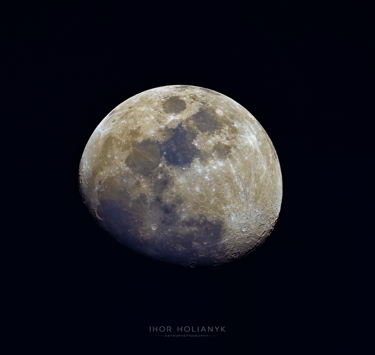 Nikon Z5 + 180 - 600mm