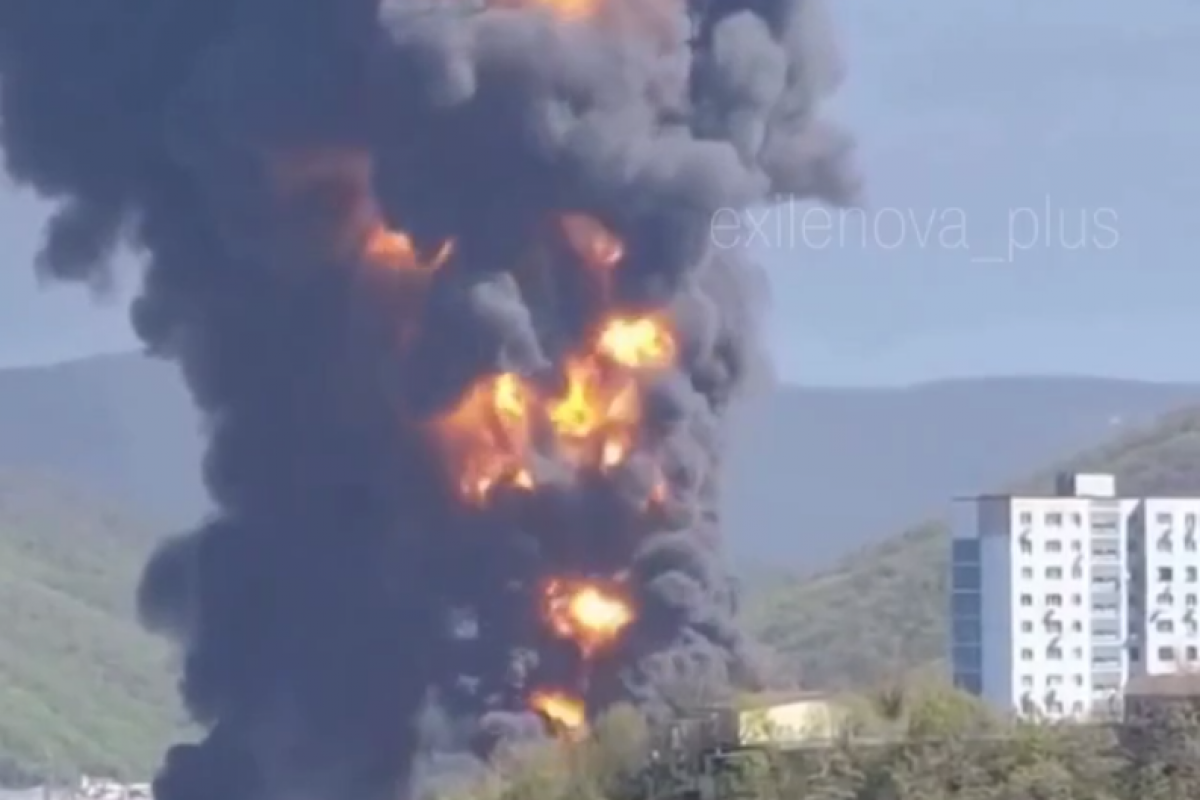 Пожар в Туапсе, 28 апреля 2026 года. Фото: скриншоты из видео