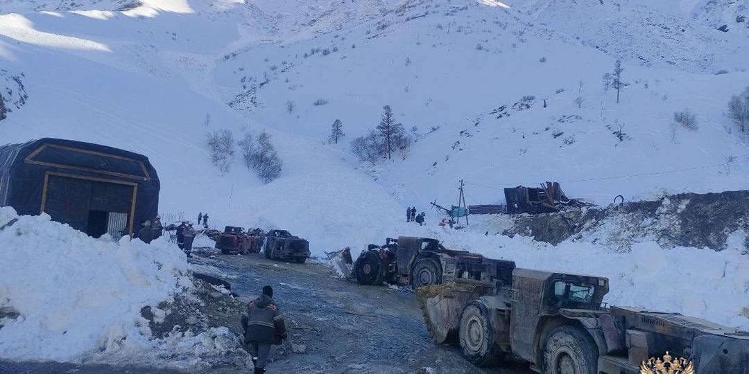 Шесть человек погибли под лавиной на руднике в Бурятии