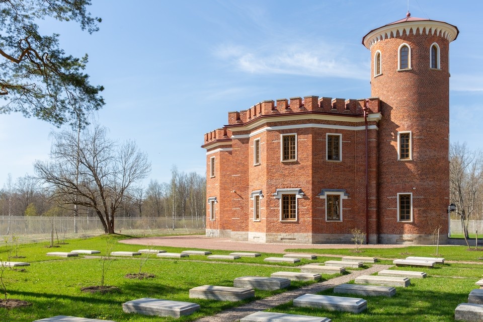    На прилегающей территории захоронены более 120 лошадей российских императоров. Фото: ГМЗ «Царское Село»