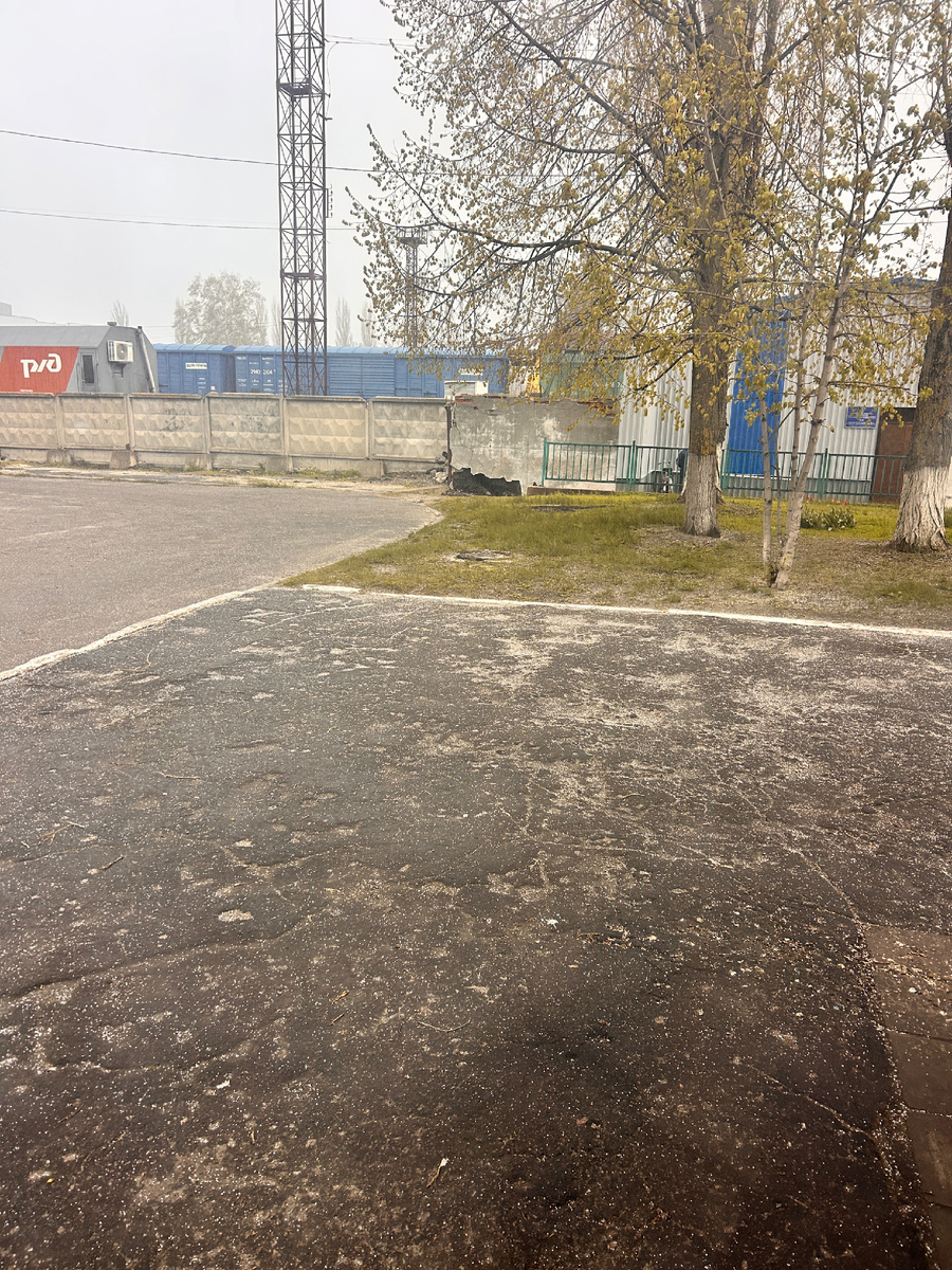 Град. Стоянка автобуса в Борисоглебске