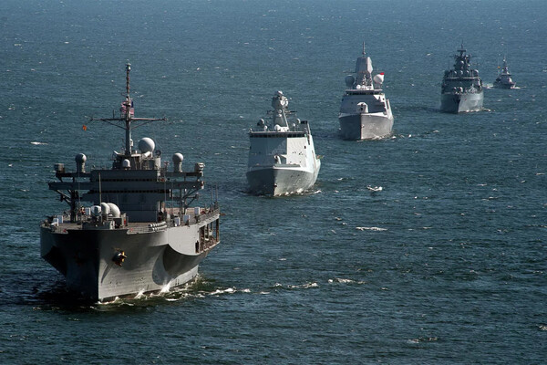 U.S. Navy   📷