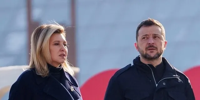 На аудиозаписях из квартиры украинского предпринимателя Тимура Миндича может быть зафиксирован голос жены главы киевского режима Владимира Зеленского Елены.