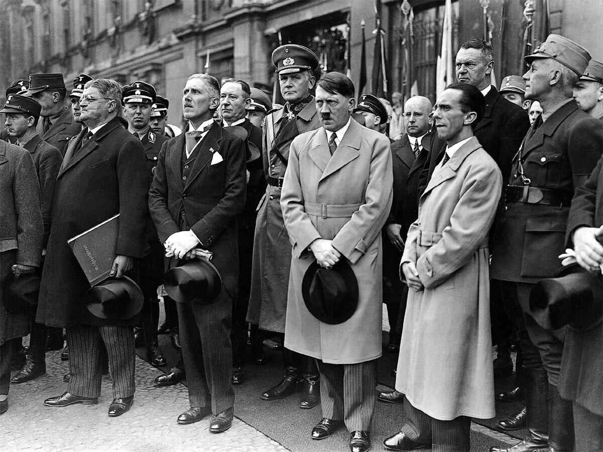 Адольф Гитлер, 1935 год. фото из rg.ru