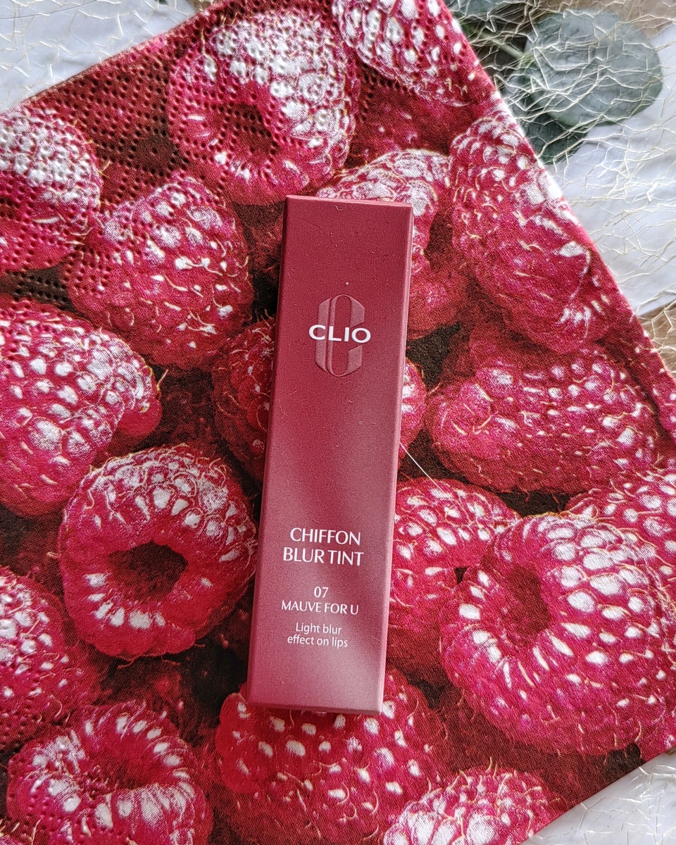 Тинт от бренда "Clio" 