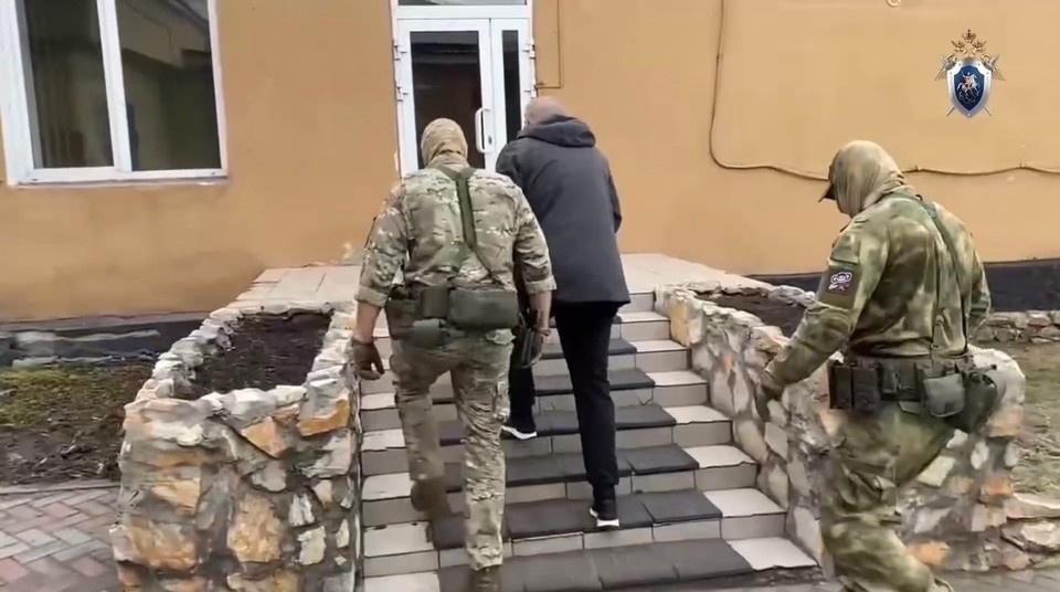 В Кузбассе задержали чиновника и директора за мошенничество на 20 млн рублей