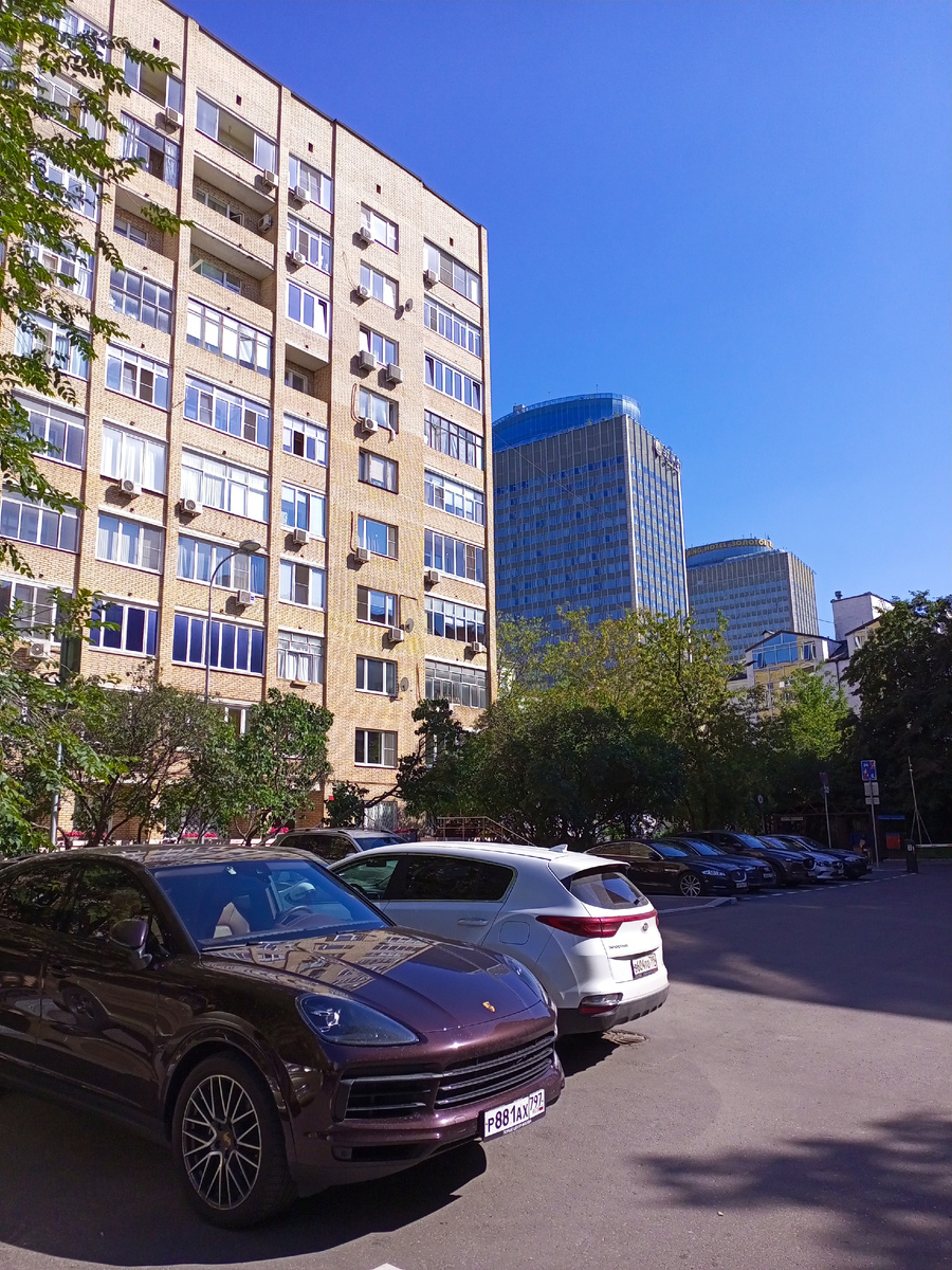 Кофортная жизнь в Москве невозможна без собственного автомобиля