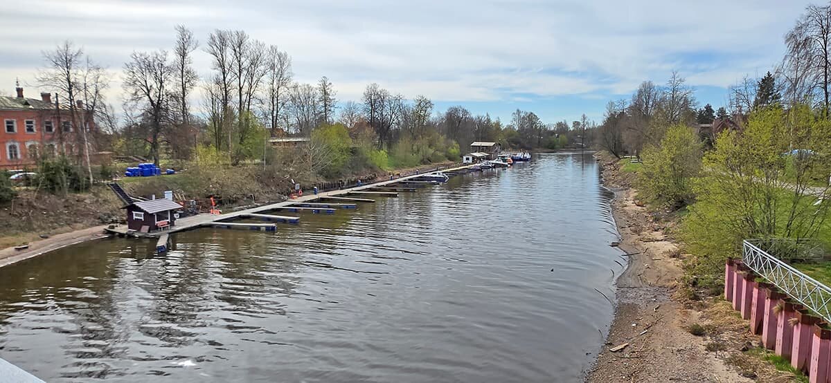 Вид с Меншикова моста на реку Ижора. Дата съёмки: 22.04.2026