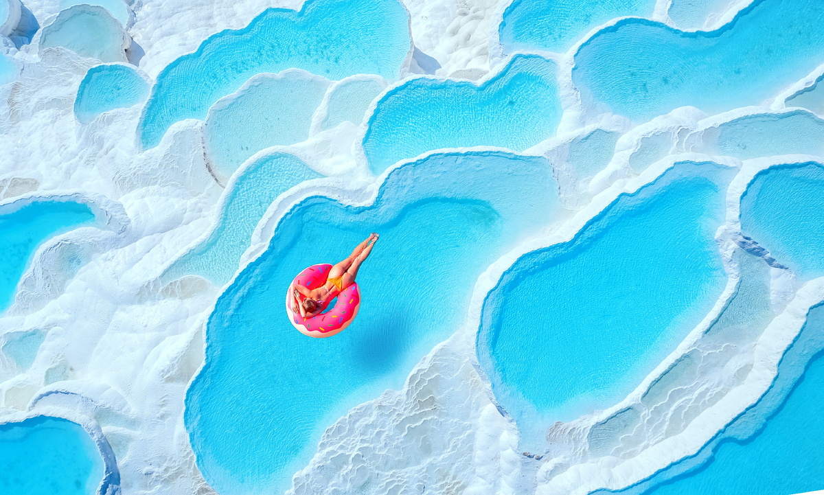 Pamukkale, в переводе «хлопковый замок». Купить экскурссии в Sunmar