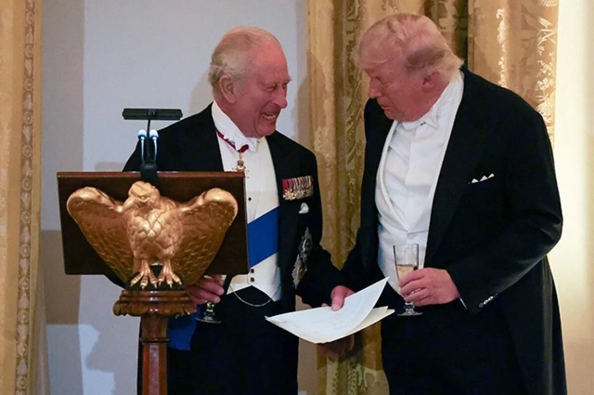    Карл III и Дональд Трамп.