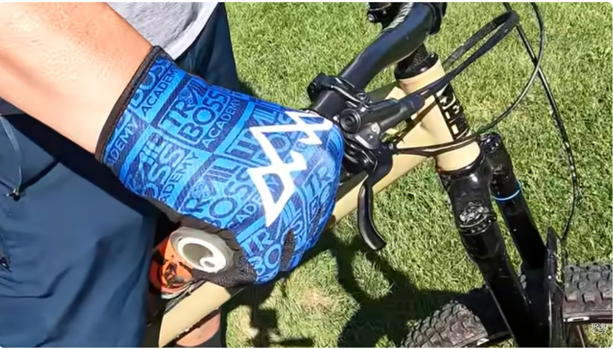 хват без пальца на тормозе