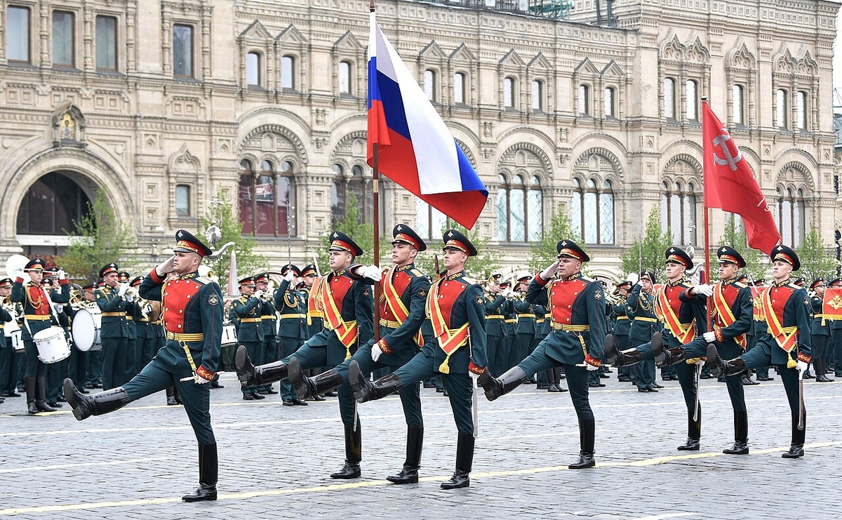 https://en.wikipedia.org/wiki/Moscow_Victory_Day_Parade#/media/File:2019_Moscow_Victory_Day_Parade_13.jpg