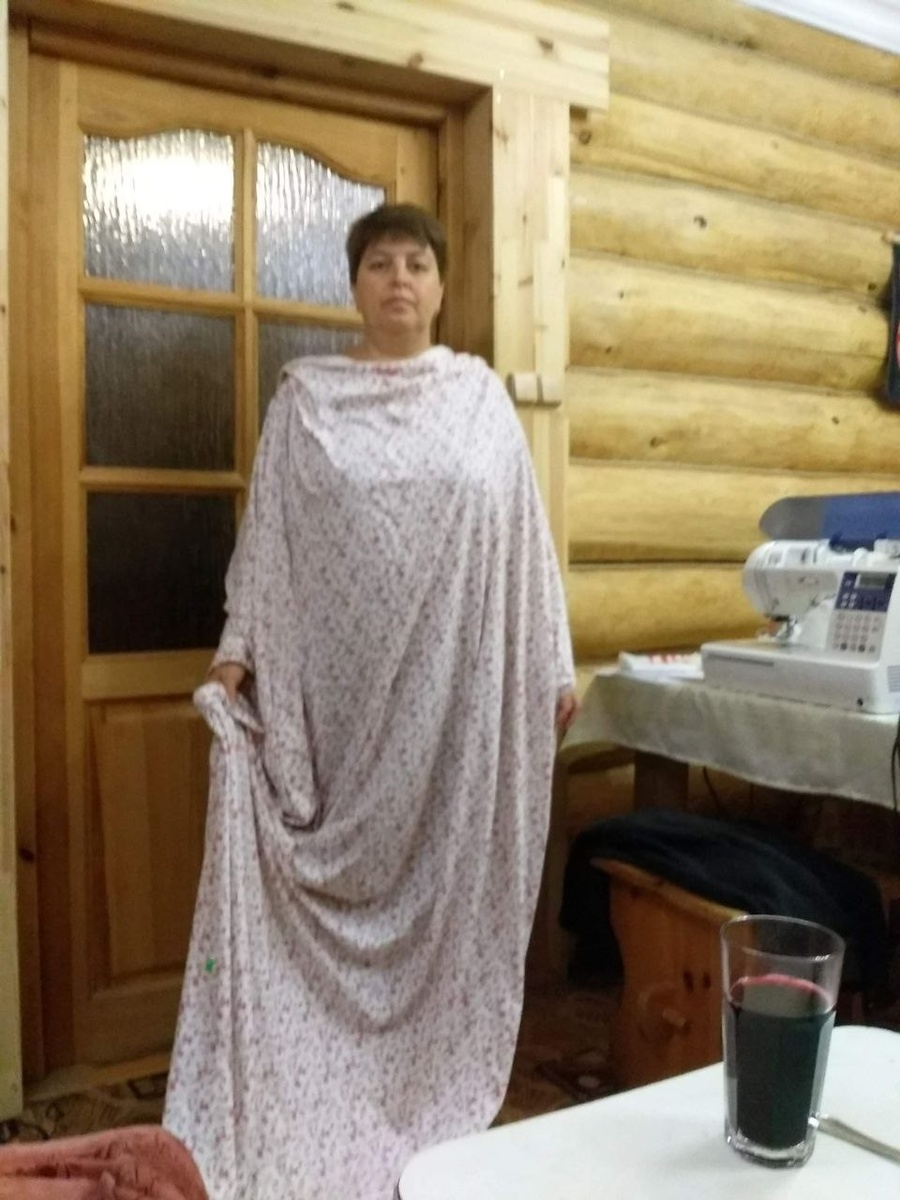 Будущая ночнушка и халатик(уже сшиты и используются по назначению)