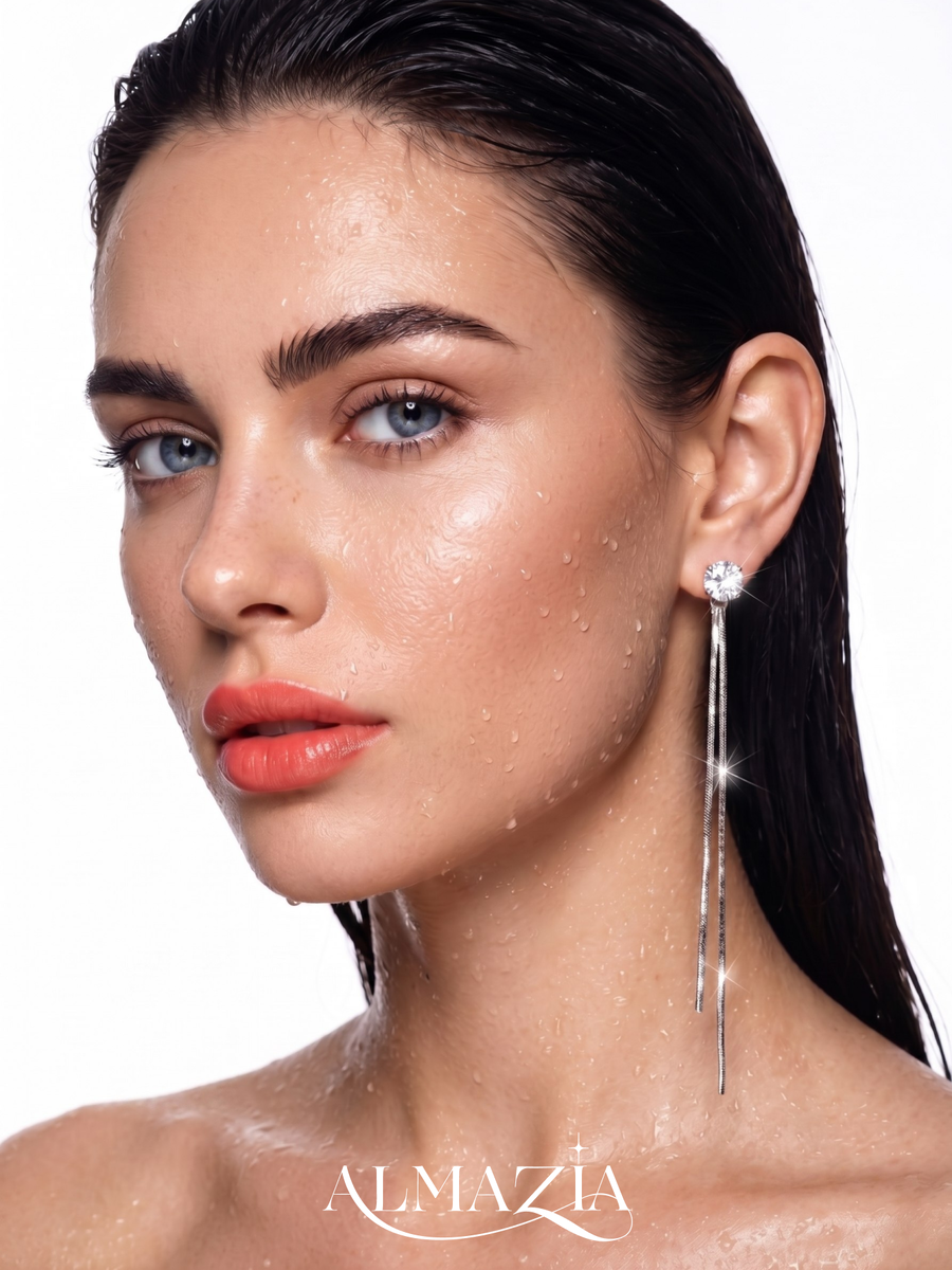 Стильные серьги Almazia