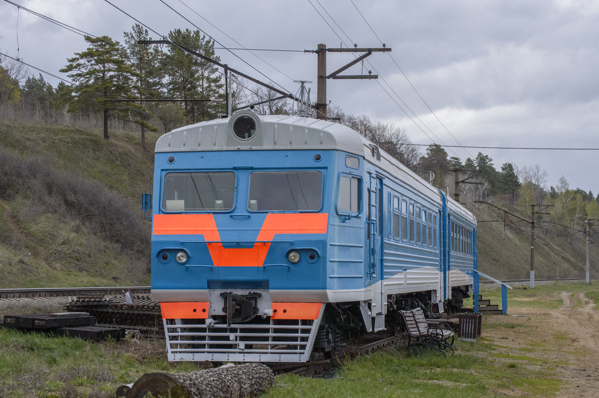 Памятник ЭТ2Р-909/913