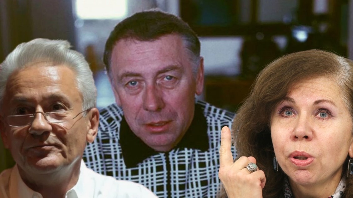 Народная артистка, дочь легенды - мыть полы.
