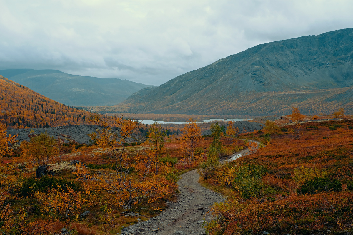 Осень в Хибинах. Кировск.