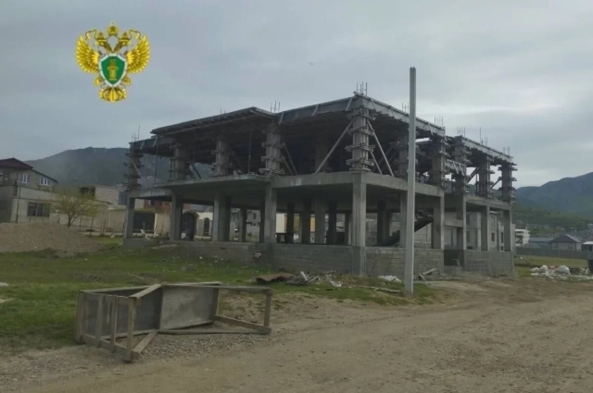    В Махачкале застройщик возвел многоквартирный дом под видом гостиницы
