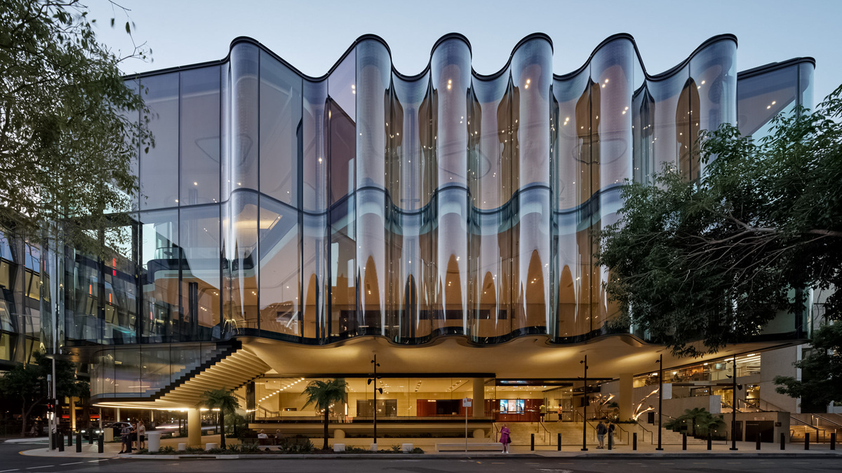Project: Glasshouse Theatre | Arch: Snøhetta, Blight Rayner | Photo: Christopher F. Jones, David Kelly | Geo: Brisbane, Australia