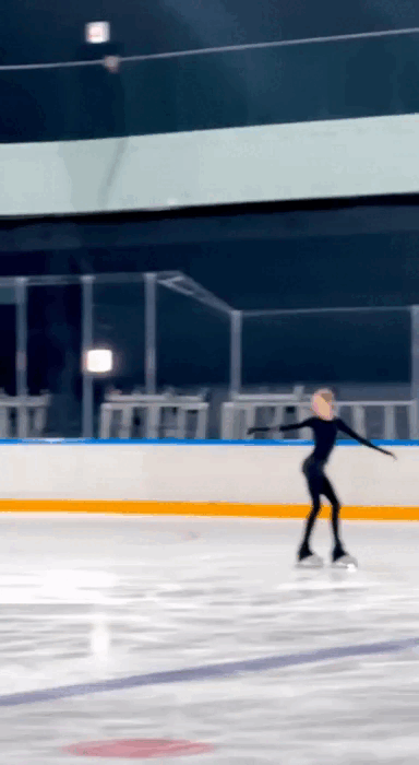 Источник: канал группы Антона Шибнева figureskating.juniors