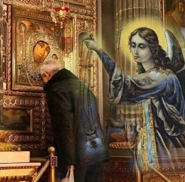 Вот так это таинство и происходит... Фото из свободного источника в Интернете. 