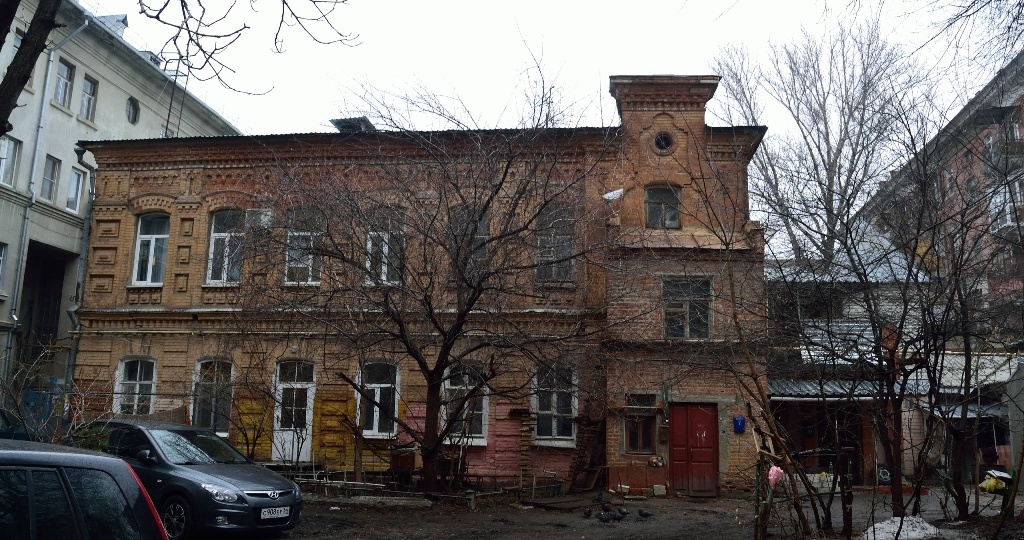 "Музыкальный дом" по адресу: Сакко и Ванцетти, 4