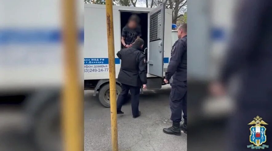 В Каменске рецидивист украл 17 шоколадок и распылил баллончик в администратора