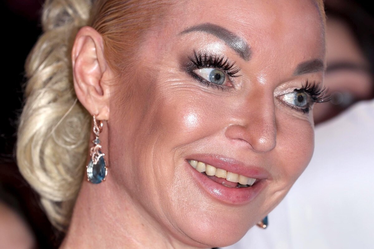     «С сексом всё в порядке»: Анастасия Волочкова рассказала об отношениях с мужчинами после операции в Германии