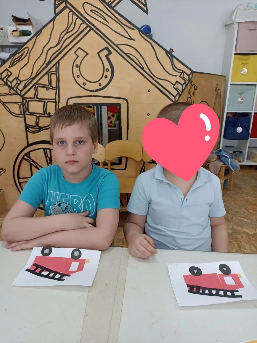 Чем-то недоволен)