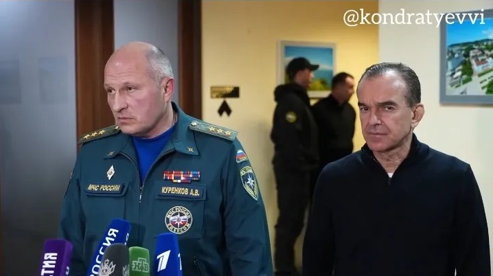    Александр Куренков: "Обстановка сложная, но контролируемая". Вениамин Кондратьев: "Угроз нет". Скриншот с тг-канала "Вениамин Кондратьев"
