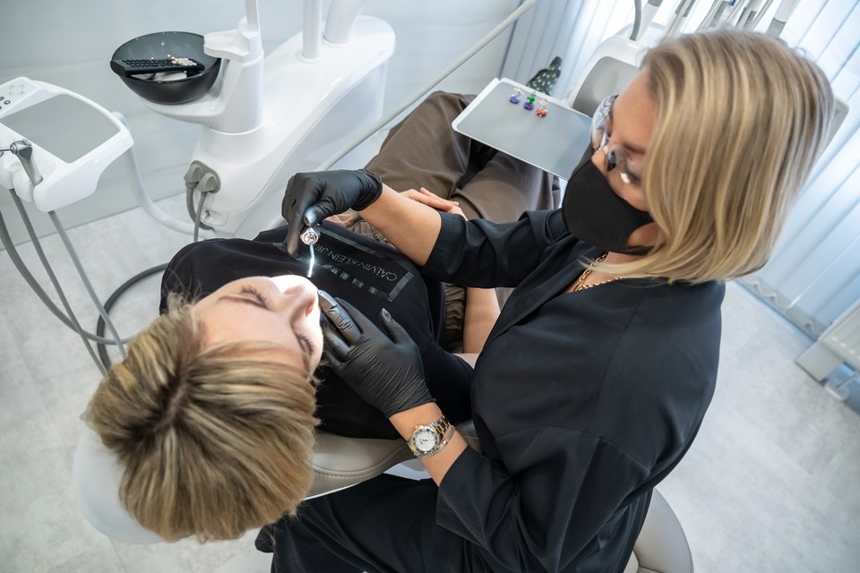    Стоматологу в Иркутске предложили самую высокую зарплату в стране. ИВАНОВА Диана