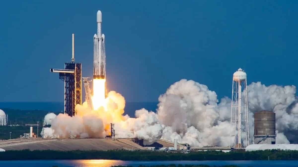    Запуск Falcon Heavy / © SpaceX
