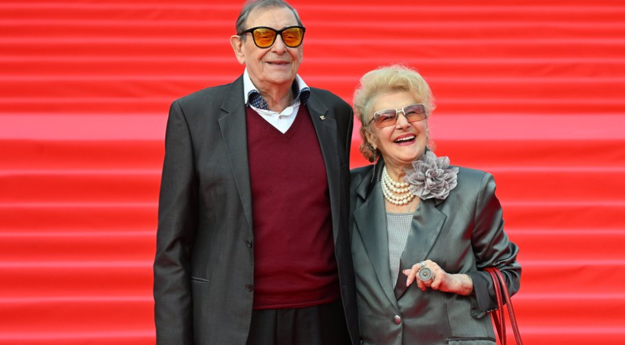 «Я умираю, бабушка»: 90-летняя звезда «Девчат» пережила ад из-за внука-шантажиста