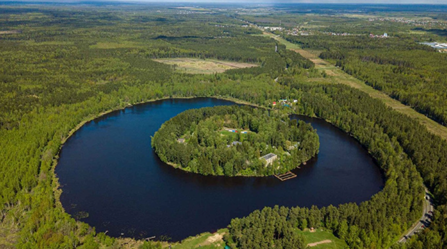 Луковое озеро.