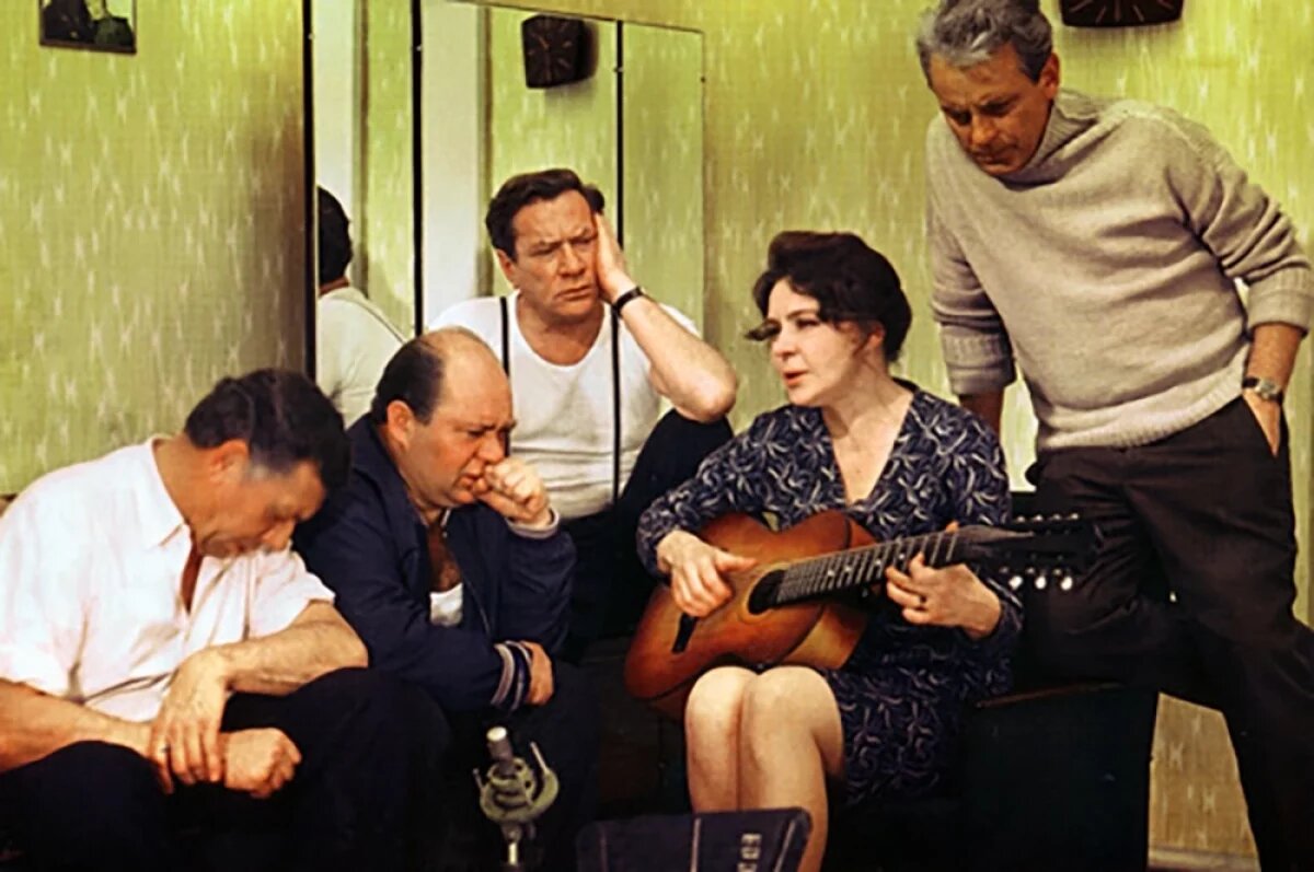    Кадр из фильма «Белорусский вокзал» (1971).